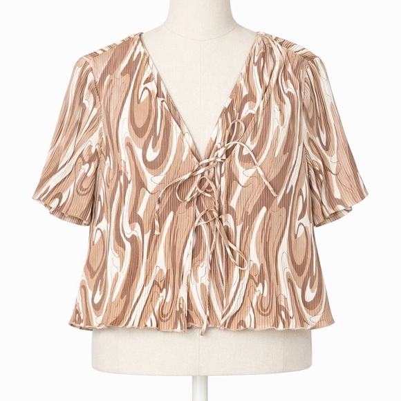 Reformation Tops - RO & DE Beige & White Swirl Lace-Up Short Sleeve Blouse Size Medium
